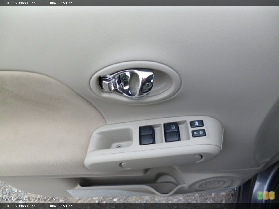 Black Interior Door Panel for the 2014 Nissan Cube 1.8 S #93225491