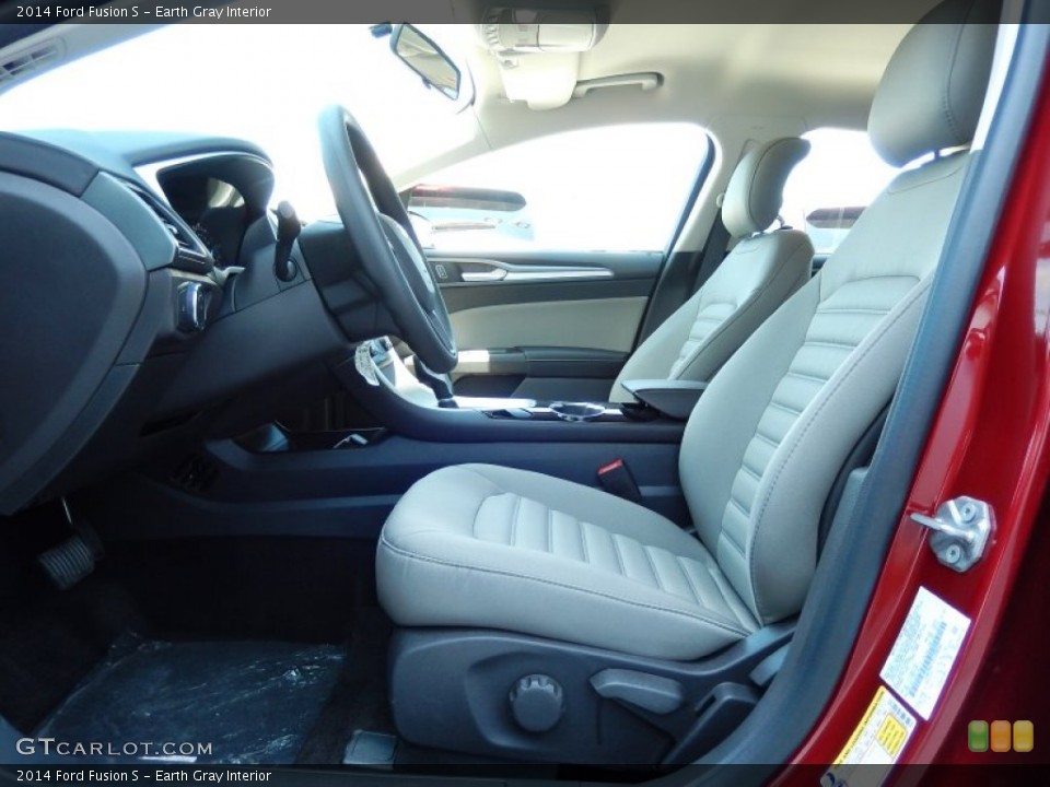 Earth Gray Interior Photo for the 2014 Ford Fusion S #93235559