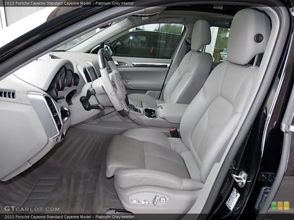 Platinum Grey Interior Photo for the 2013 Porsche Cayenne  #93253235