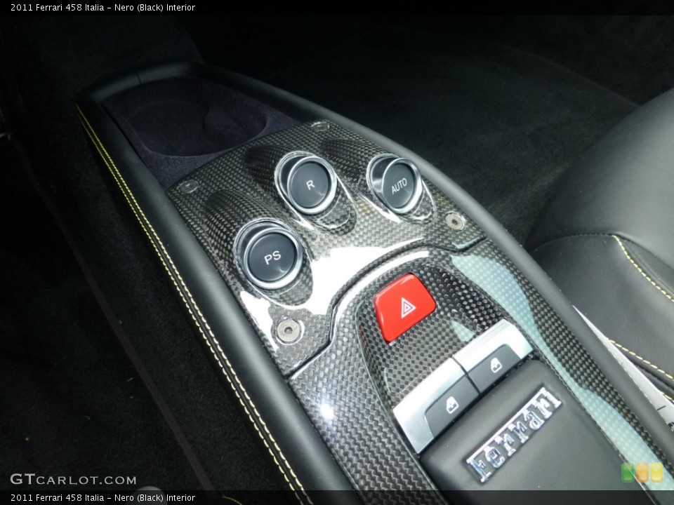 Nero (Black) Interior Transmission for the 2011 Ferrari 458 Italia #93334932