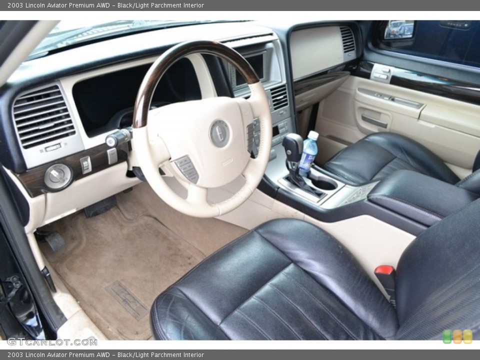 Black/Light Parchment Interior Photo for the 2003 Lincoln Aviator Premium AWD #93358655