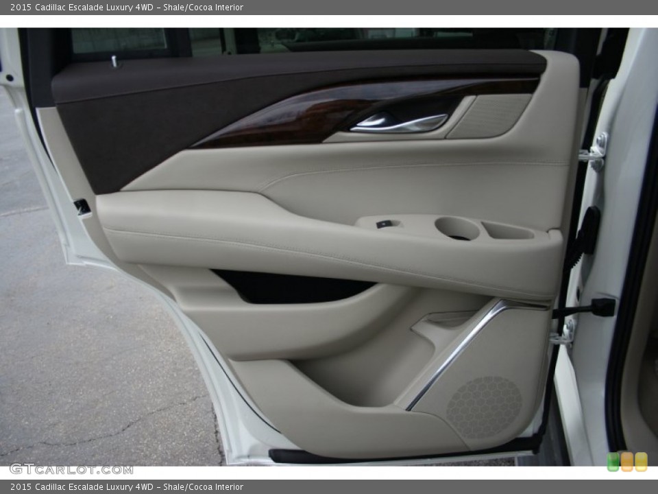 Shale/Cocoa Interior Door Panel for the 2015 Cadillac Escalade Luxury 4WD #93375491