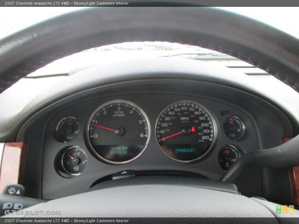 Ebony/Light Cashmere Interior Gauges for the 2007 Chevrolet Avalanche LTZ 4WD #93376082