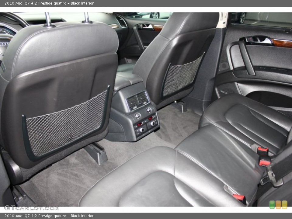 Black Interior Rear Seat for the 2010 Audi Q7 4.2 Prestige quattro #93419426