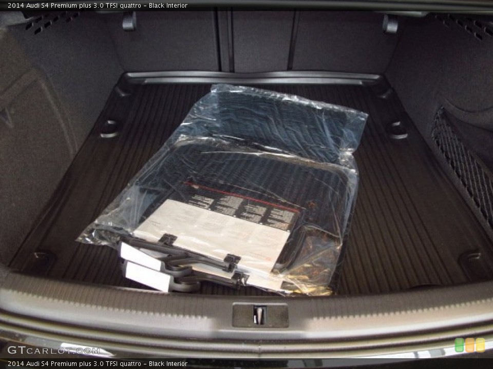 Black Interior Trunk for the 2014 Audi S4 Premium plus 3.0 TFSI quattro #93422684