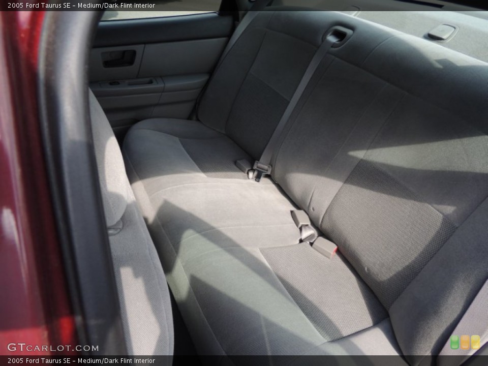 Medium/Dark Flint Interior Rear Seat for the 2005 Ford Taurus SE #93486344