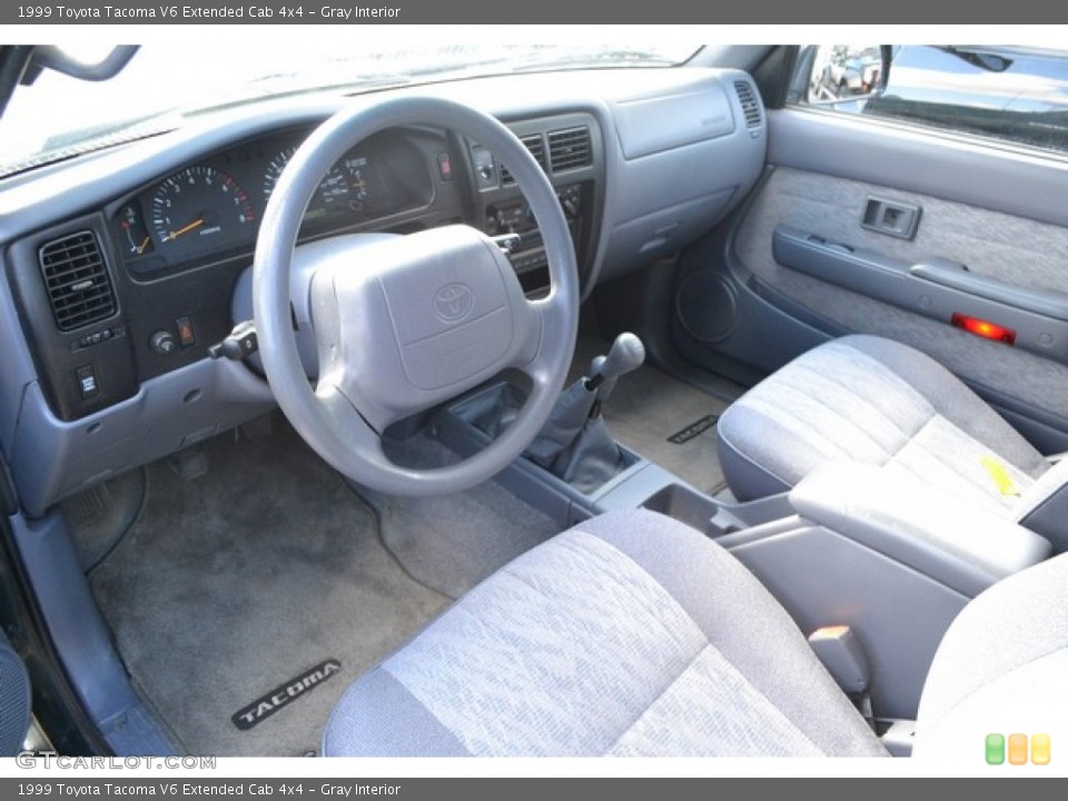 Gray Interior Photo for the 1999 Toyota Tacoma V6 Extended Cab 4x4 #93498005