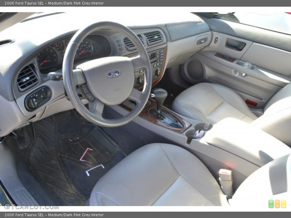 Medium/Dark Flint Grey Interior Photo for the 2006 Ford Taurus SEL #93499808
