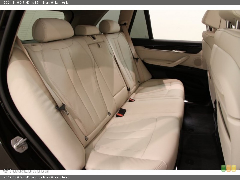 Ivory White Interior Rear Seat for the 2014 BMW X5 xDrive35i #93502544