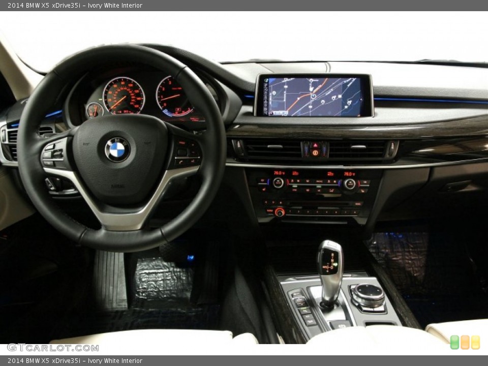 Ivory White Interior Dashboard for the 2014 BMW X5 xDrive35i #93502623