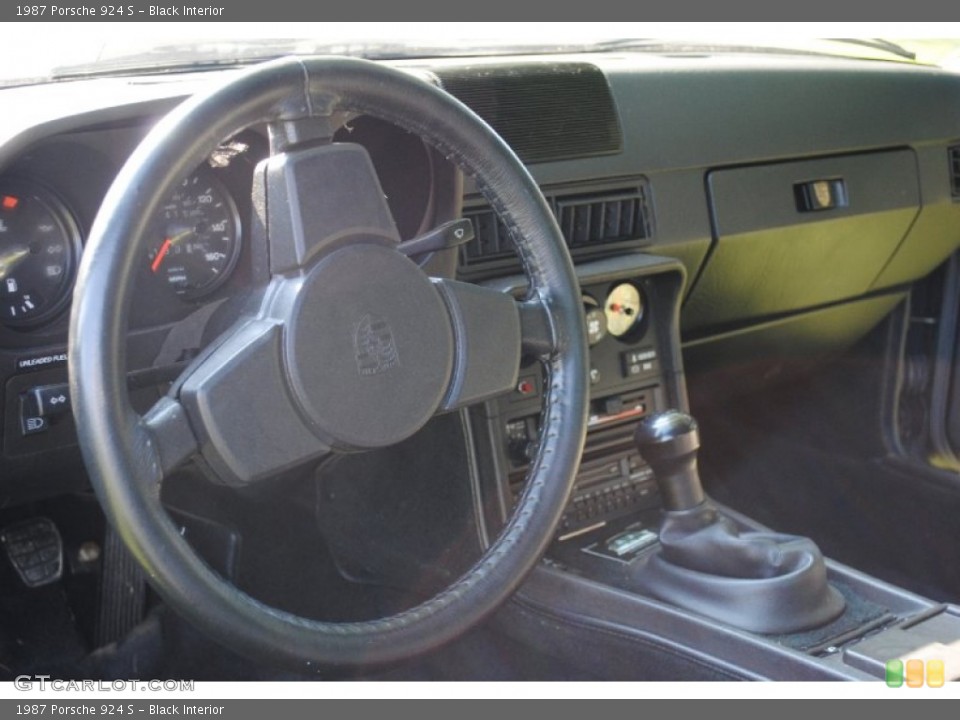 Black 1987 Porsche 924 Interiors