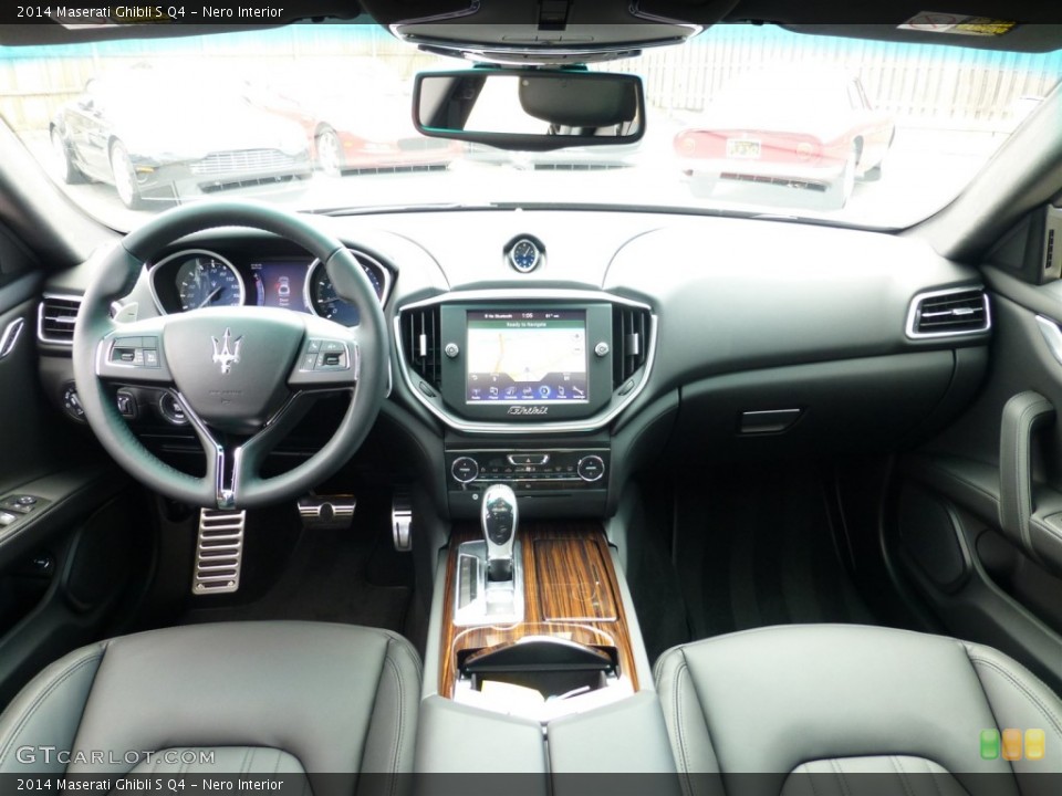 Nero Interior Dashboard for the 2014 Maserati Ghibli S Q4 #93622786