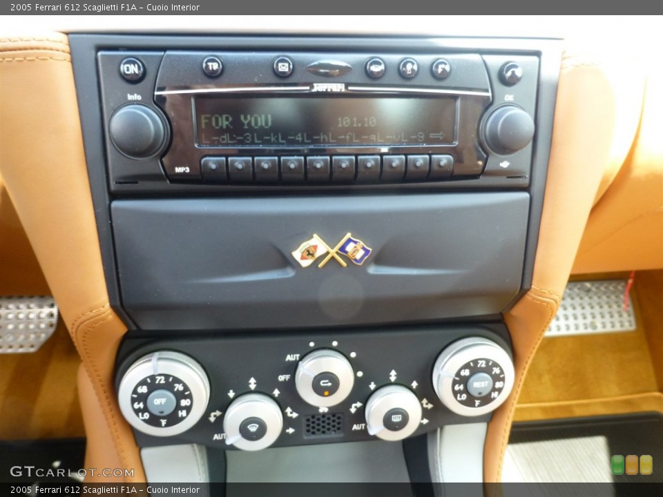 Cuoio Interior Controls for the 2005 Ferrari 612 Scaglietti F1A #93624325