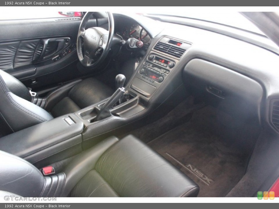 Black Interior Photo for the 1992 Acura NSX Coupe #93650704