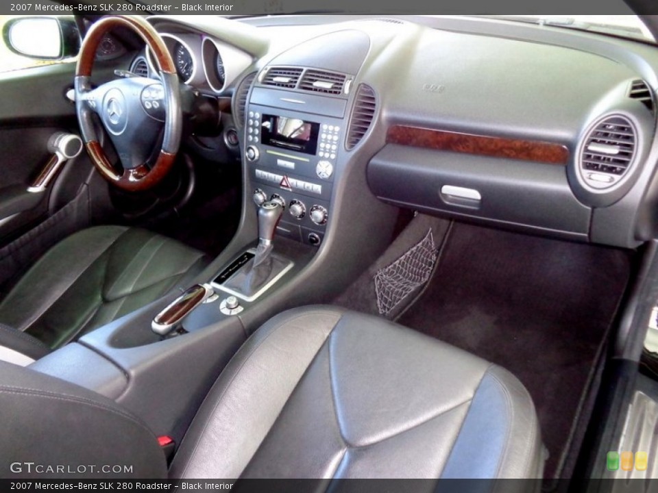 Black Interior Dashboard for the 2007 Mercedes-Benz SLK 280 Roadster #93755996