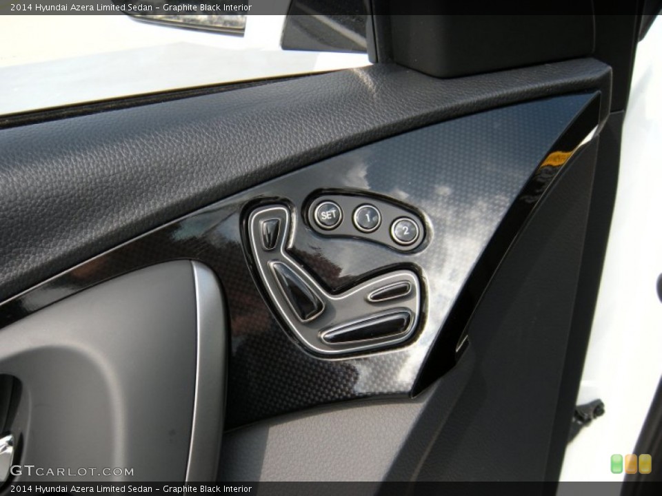 Graphite Black Interior Controls for the 2014 Hyundai Azera Limited Sedan #93772136