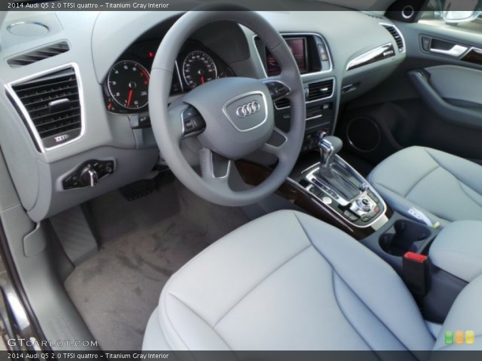 Titanium Gray Interior Photo for the 2014 Audi Q5 2.0 TFSI quattro #93775976