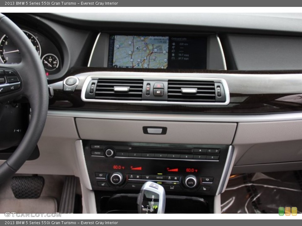 Everest Gray Interior Controls for the 2013 BMW 5 Series 550i Gran Turismo #93814537