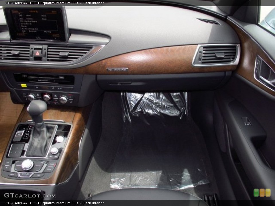 Black Interior Dashboard for the 2014 Audi A7 3.0 TDI quattro Premium Plus #93815142