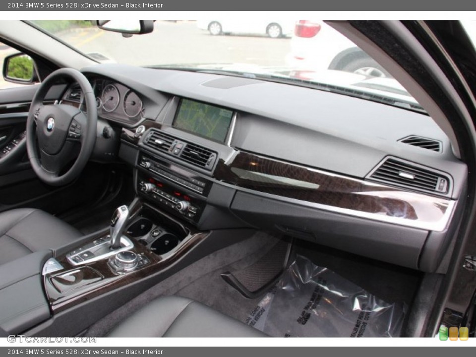 Black Interior Dashboard for the 2014 BMW 5 Series 528i xDrive Sedan #93818614