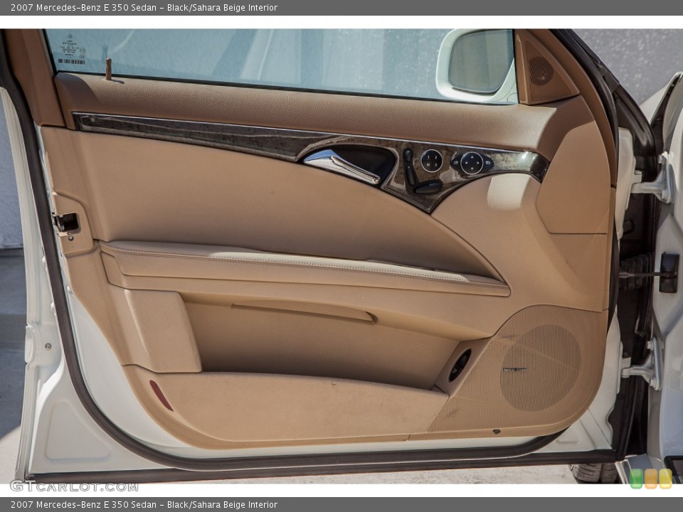 Black/Sahara Beige Interior Door Panel for the 2007 Mercedes-Benz E 350 Sedan #93844021