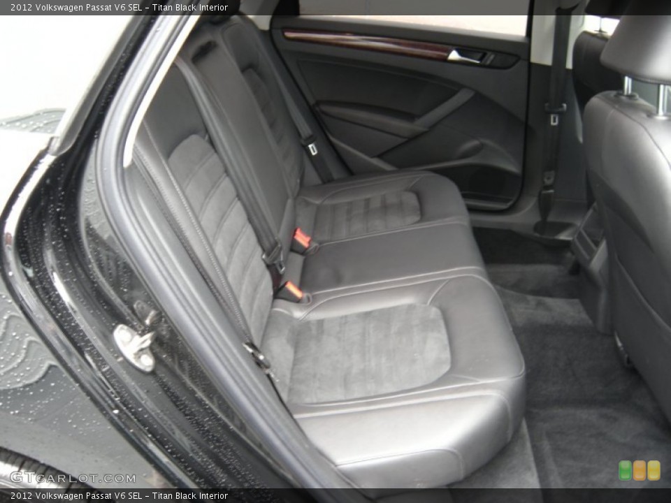 Titan Black Interior Rear Seat for the 2012 Volkswagen Passat V6 SEL #93899987
