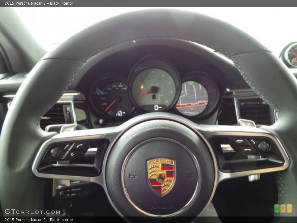 Black Interior Controls for the 2015 Porsche Macan S #93940023