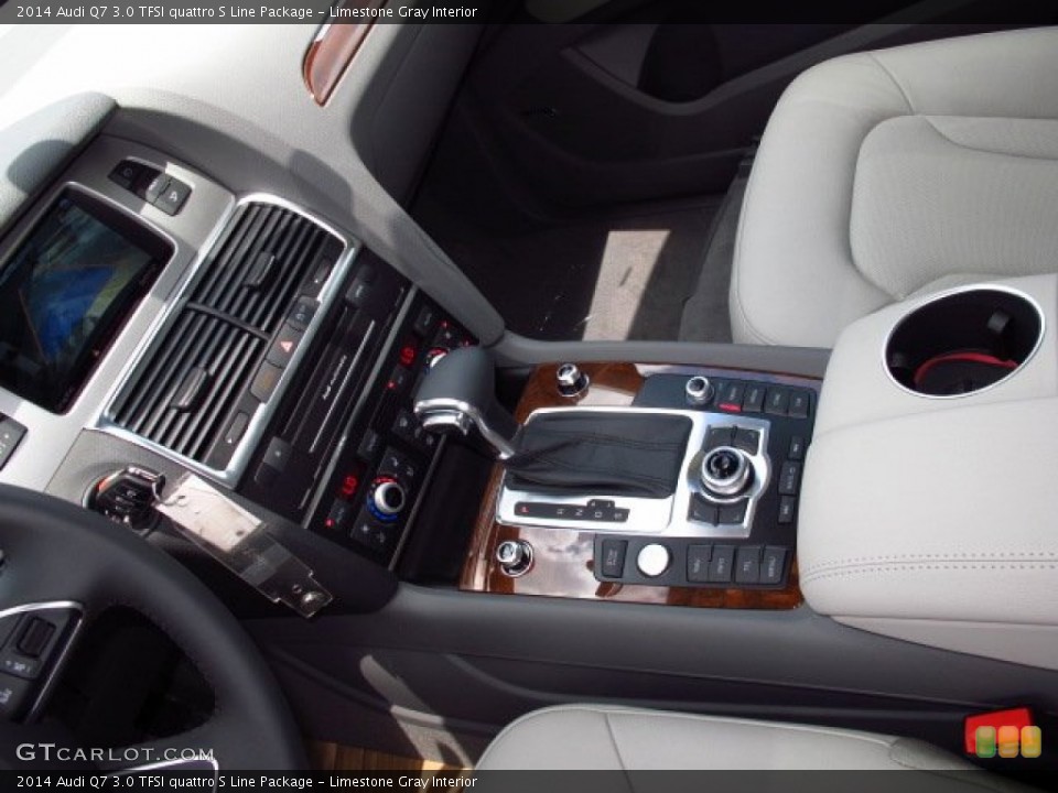 Limestone Gray Interior Controls for the 2014 Audi Q7 3.0 TFSI quattro S Line Package #93941406
