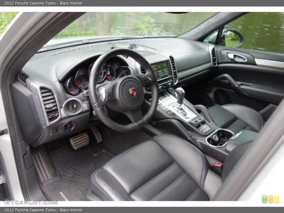 Black Interior Photo for the 2012 Porsche Cayenne Turbo #93951649