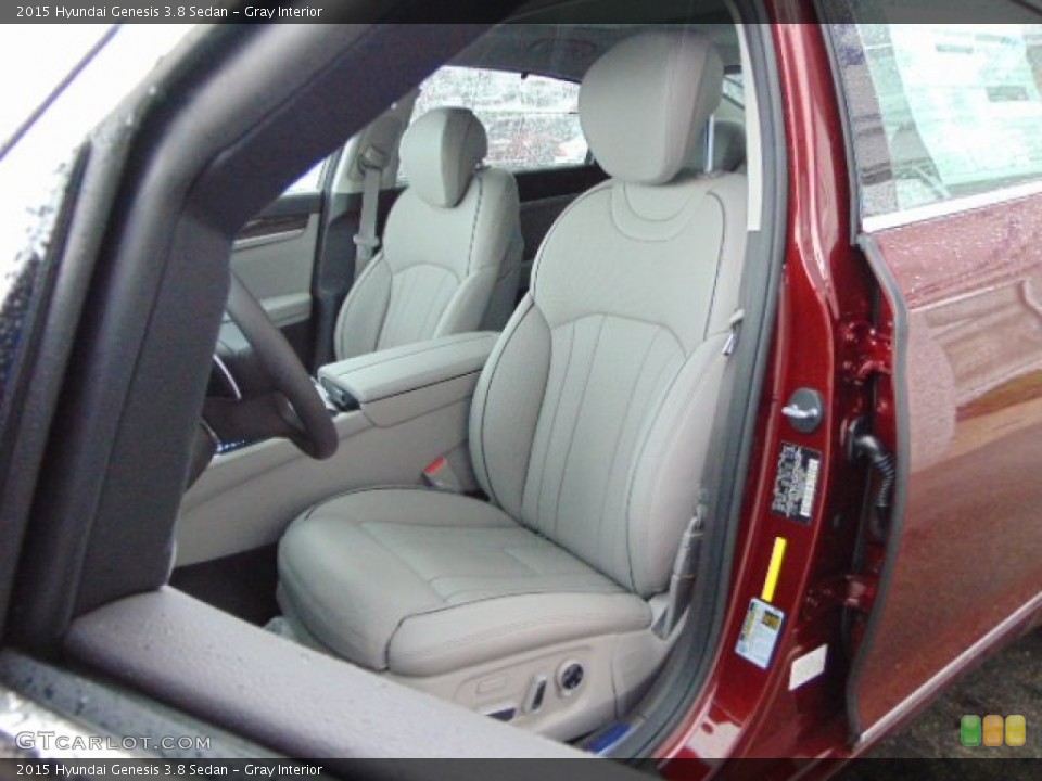 Gray Interior Photo for the 2015 Hyundai Genesis 3.8 Sedan #93959796