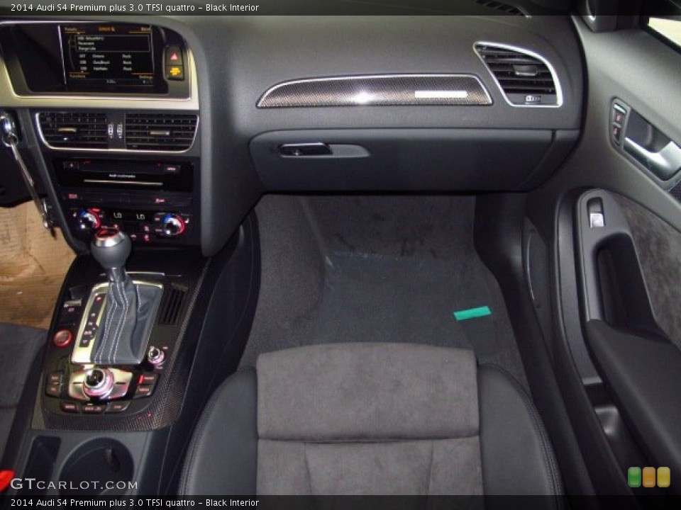 Black Interior Dashboard for the 2014 Audi S4 Premium plus 3.0 TFSI quattro #94041999