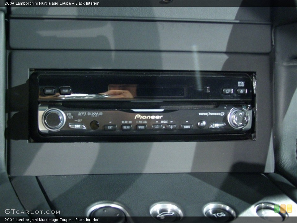 Black Interior Controls for the 2004 Lamborghini Murcielago Coupe #94047