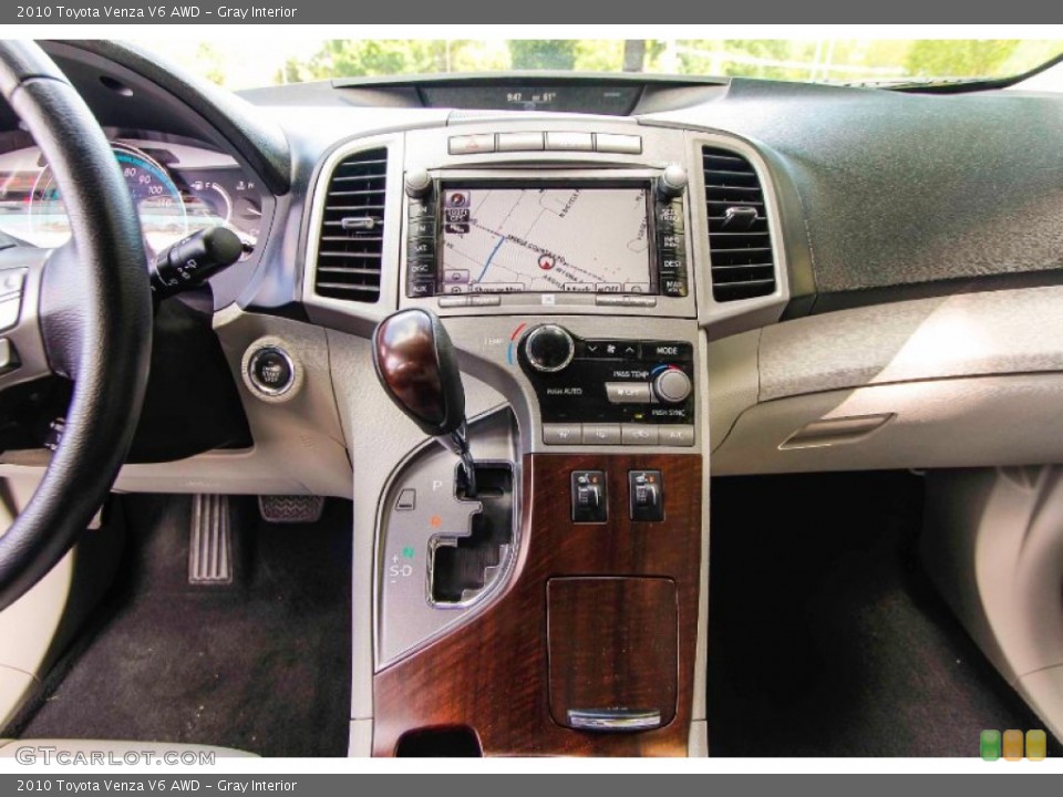 Gray Interior Controls for the 2010 Toyota Venza V6 AWD #94050595