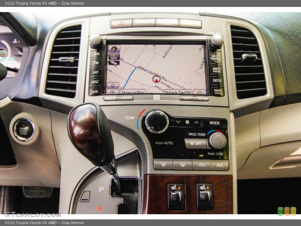 Gray Interior Controls for the 2010 Toyota Venza V6 AWD #94050610