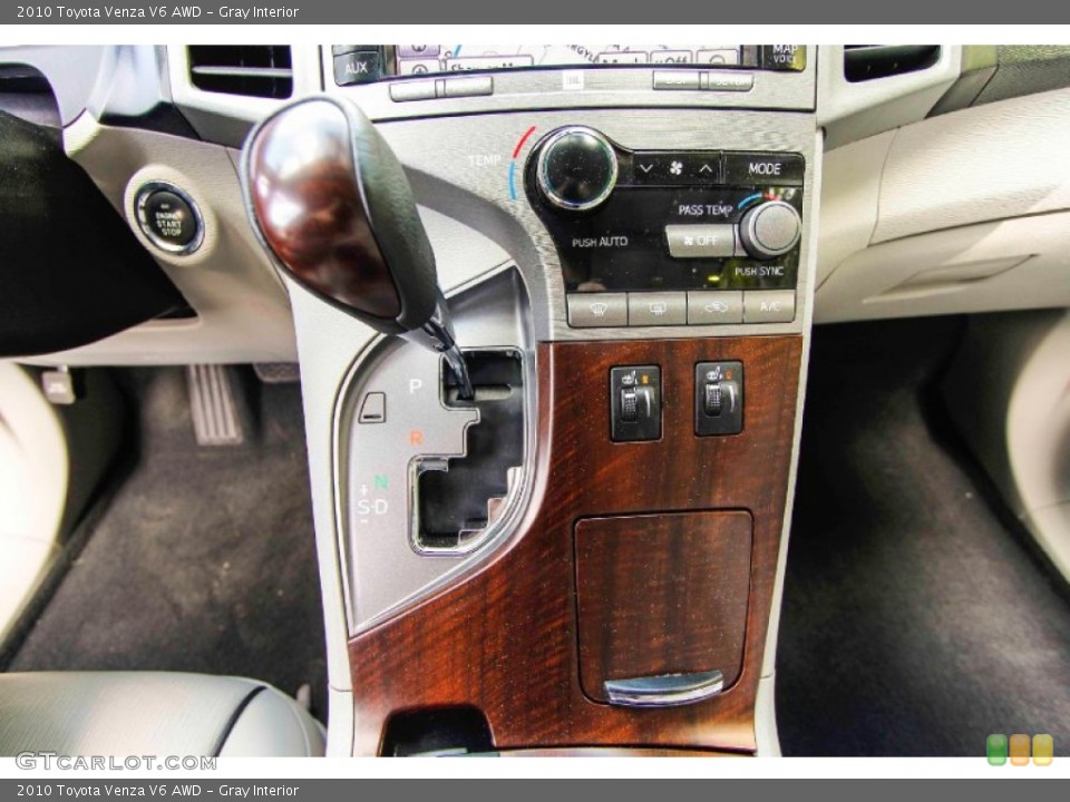 Gray Interior Transmission for the 2010 Toyota Venza V6 AWD #94050661