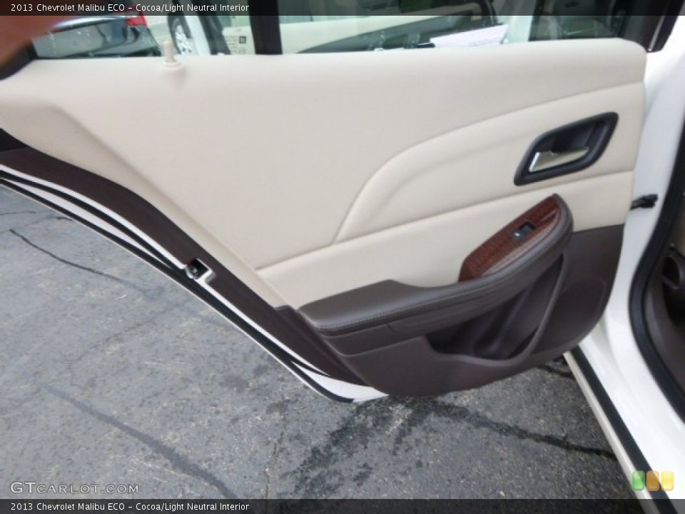 Cocoa/Light Neutral Interior Door Panel for the 2013 Chevrolet Malibu ECO #94094658