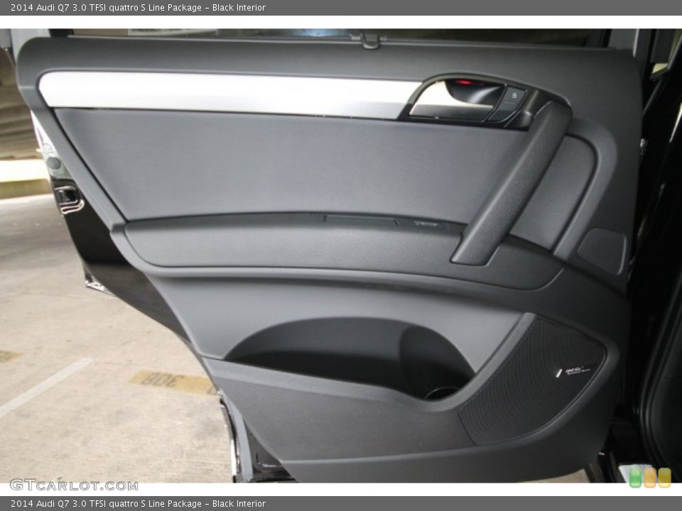 Black Interior Door Panel for the 2014 Audi Q7 3.0 TFSI quattro S Line Package #94121743