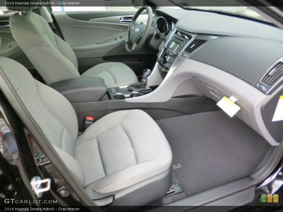Gray Interior Photo for the 2014 Hyundai Sonata Hybrid #94138467