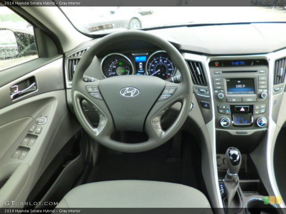 Gray Interior Dashboard for the 2014 Hyundai Sonata Hybrid #94138551