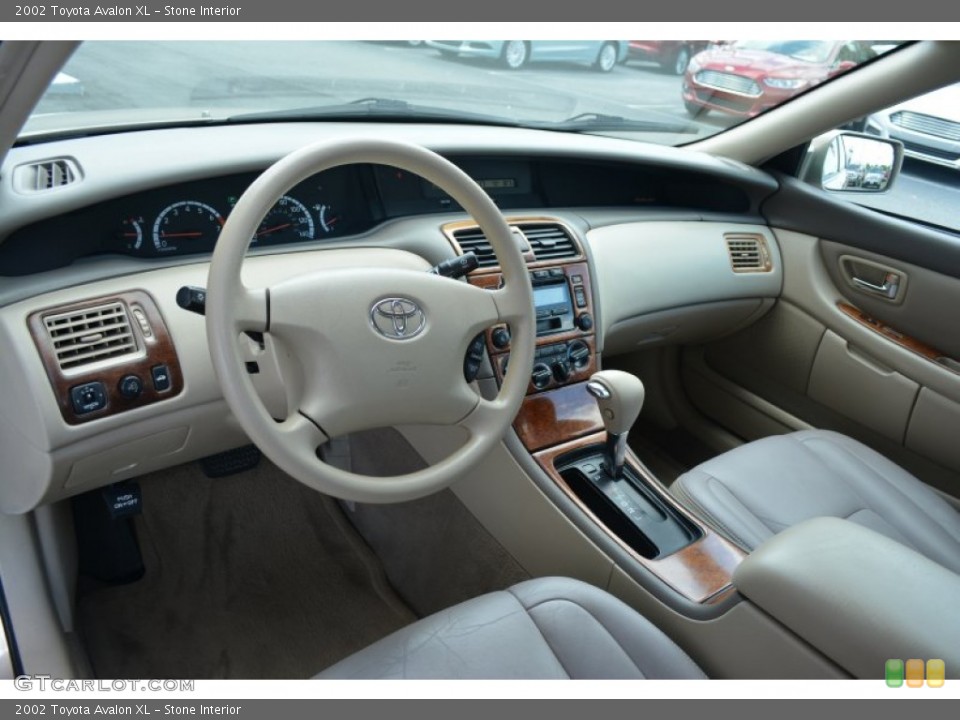 Stone Interior Photo for the 2002 Toyota Avalon XL #94182187