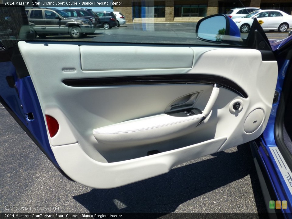 Bianco Pregiato Interior Door Panel for the 2014 Maserati GranTurismo Sport Coupe #94213294