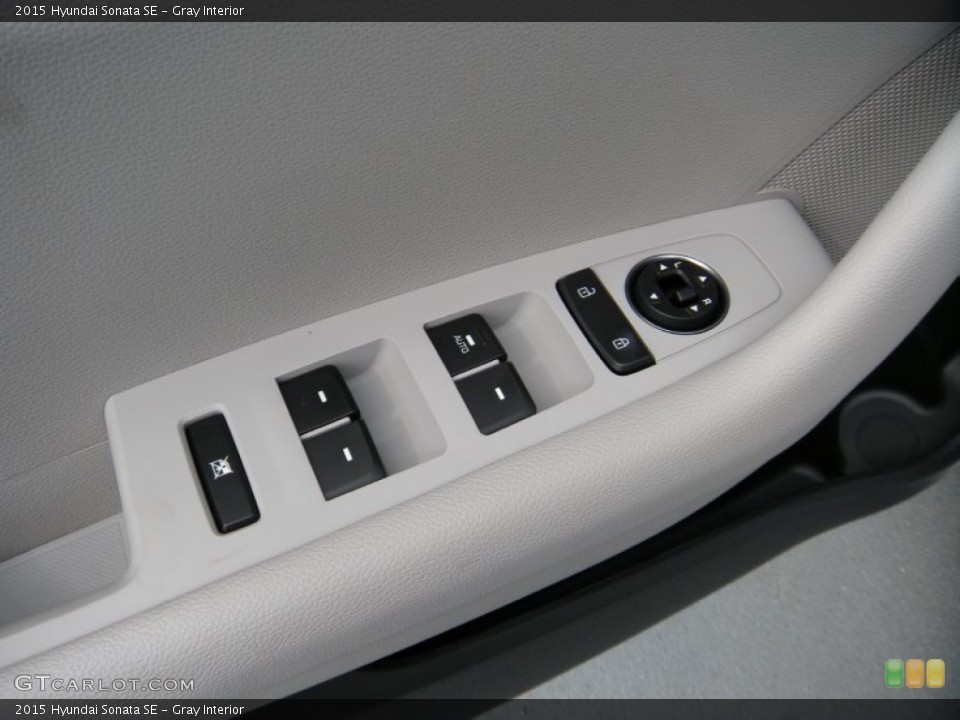 Gray Interior Controls for the 2015 Hyundai Sonata SE #94243247