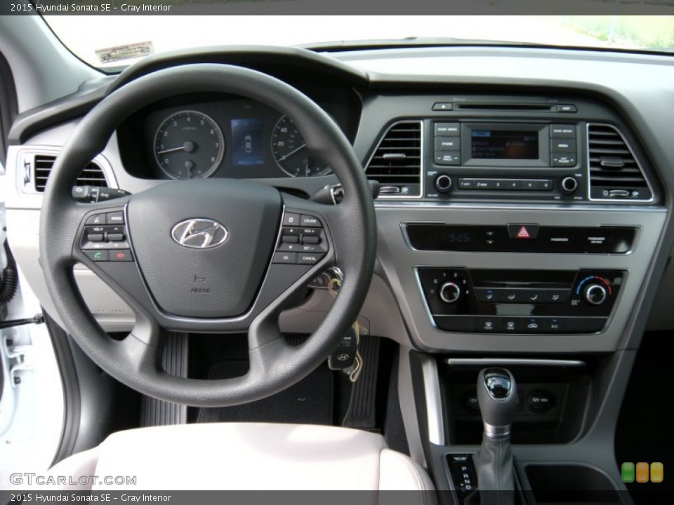 Gray Interior Dashboard for the 2015 Hyundai Sonata SE #94243319