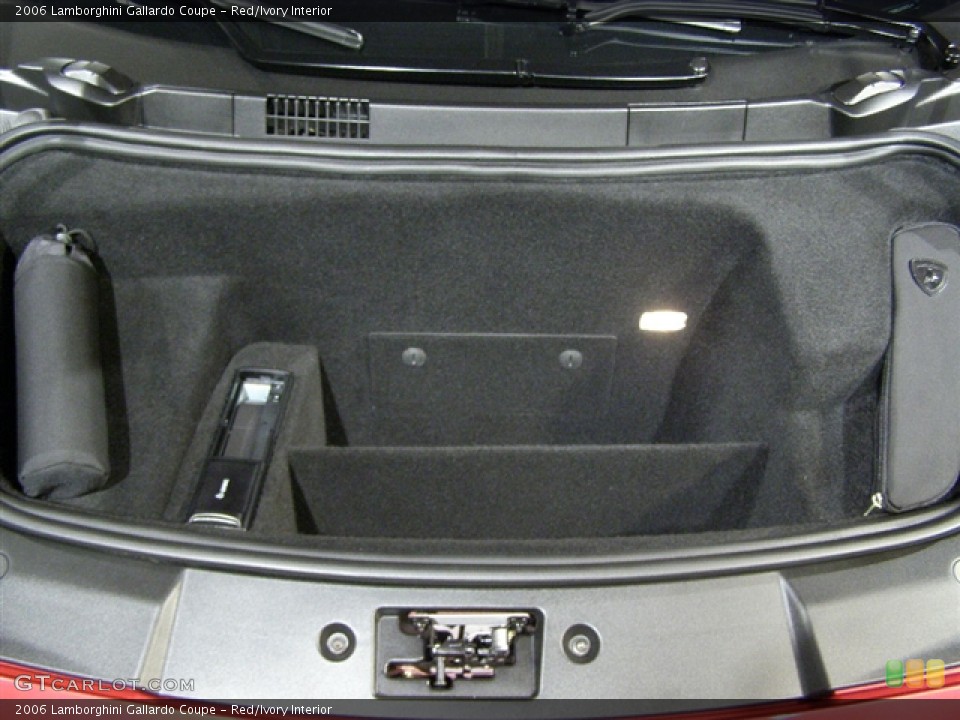 Red/Ivory Interior Trunk for the 2006 Lamborghini Gallardo Coupe #94257