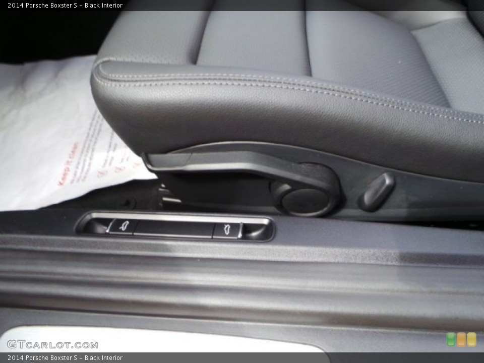 Black Interior Controls for the 2014 Porsche Boxster S #94278833