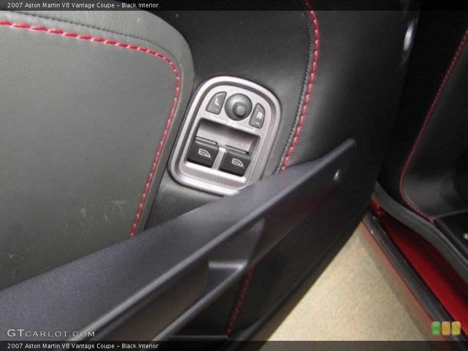 Black Interior Controls for the 2007 Aston Martin V8 Vantage Coupe #94306673
