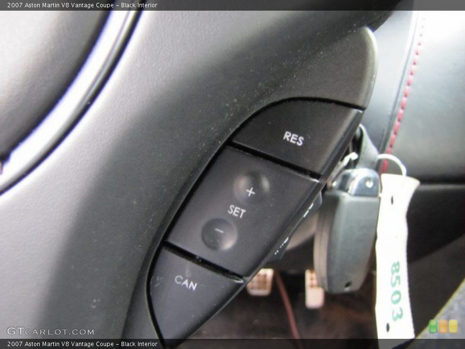 Black Interior Controls for the 2007 Aston Martin V8 Vantage Coupe #94306871