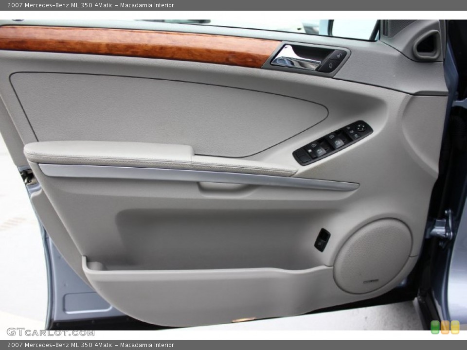 Macadamia Interior Door Panel for the 2007 Mercedes-Benz ML 350 4Matic #94309790