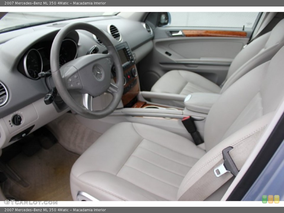 Macadamia Interior Photo for the 2007 Mercedes-Benz ML 350 4Matic #94309847