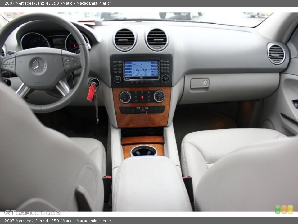 Macadamia Interior Dashboard for the 2007 Mercedes-Benz ML 350 4Matic #94310177